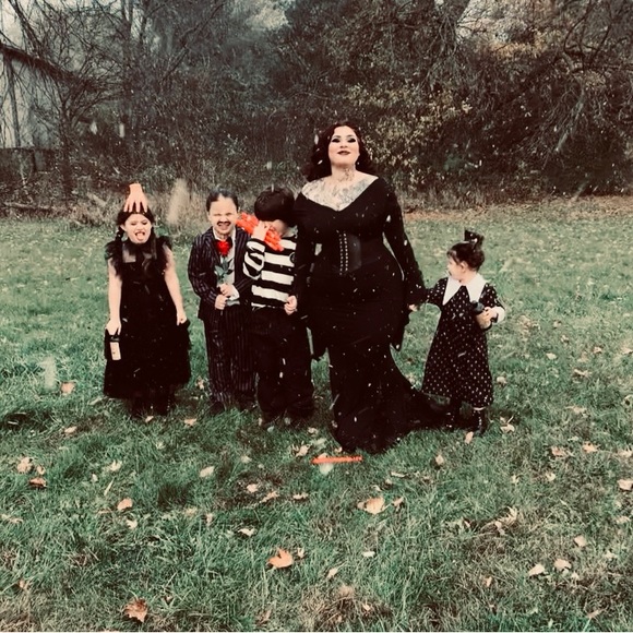 Meet your posher! - Picture 9 of 10